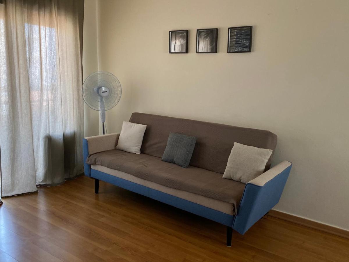 Lovely , Cozy , Modern Seaside Apartment Larnaca Exterior photo